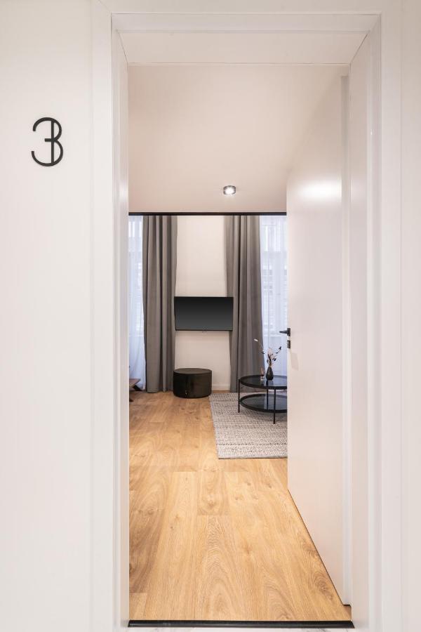 E56 - Grand Boulevard Heritage Residence - Best Location By Bqa Budapest Kültér fotó